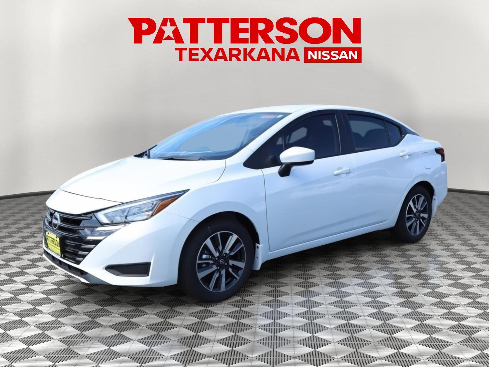 2025 Nissan Versa 1.6 SV CVT's photo