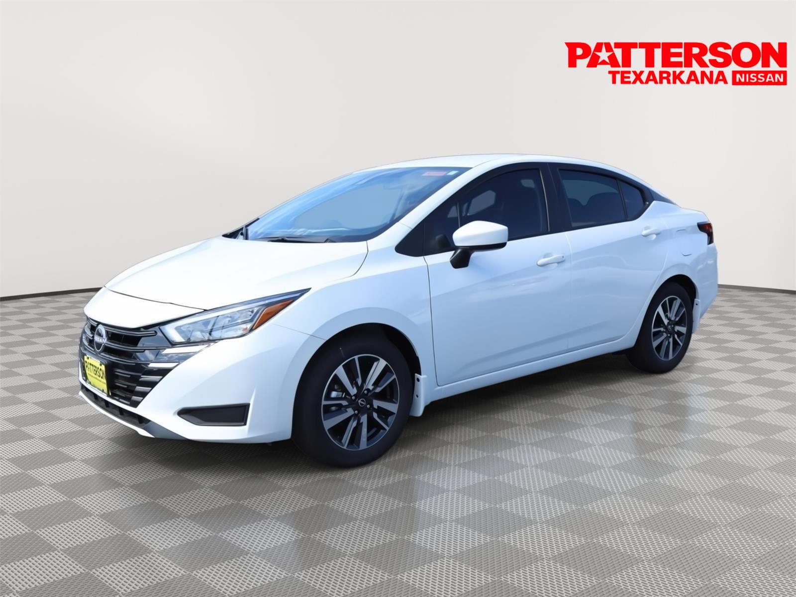 Aspen White Tricoat 2025 Nissan Versa SV FWD Sedan Front-Wheel Drive Continuously Variable Transmission
