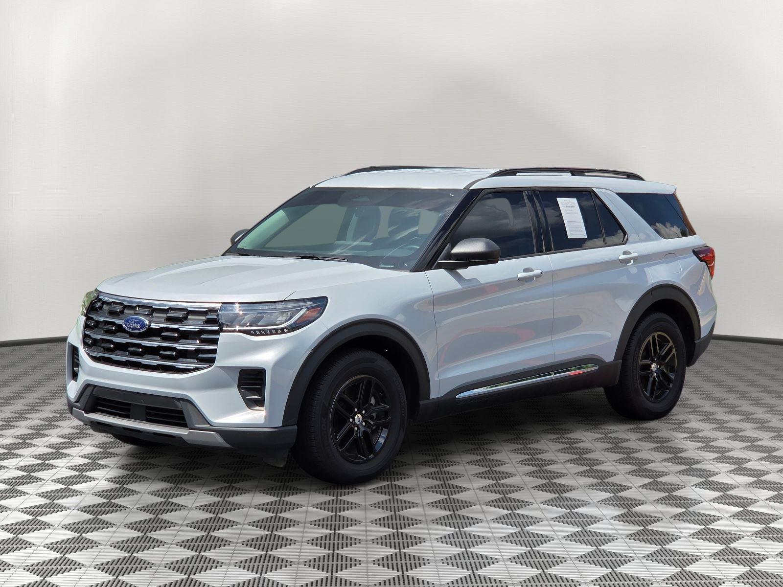 Space White Metallic 2025 Ford Explorer Active RWD SUV / Crossover Rear-Wheel Drive Automatic