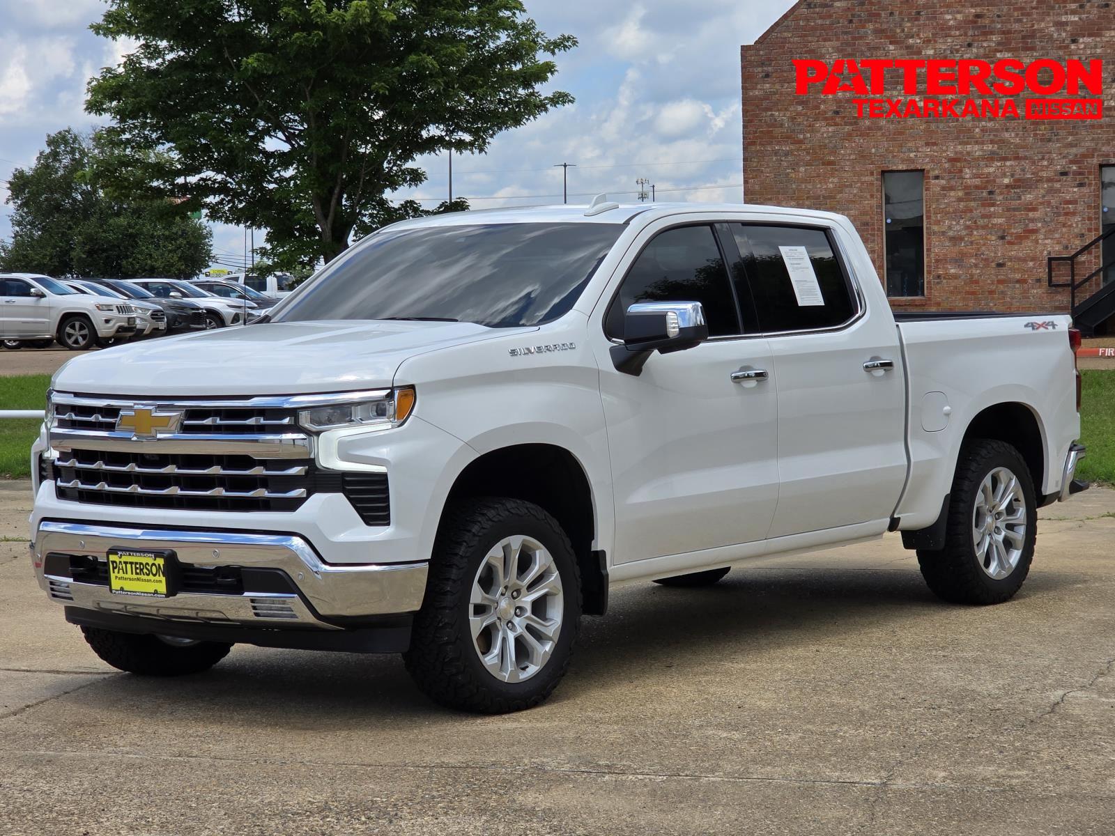 2023 Chevrolet Silverado 1500 LTZ Crew Cab 4WD