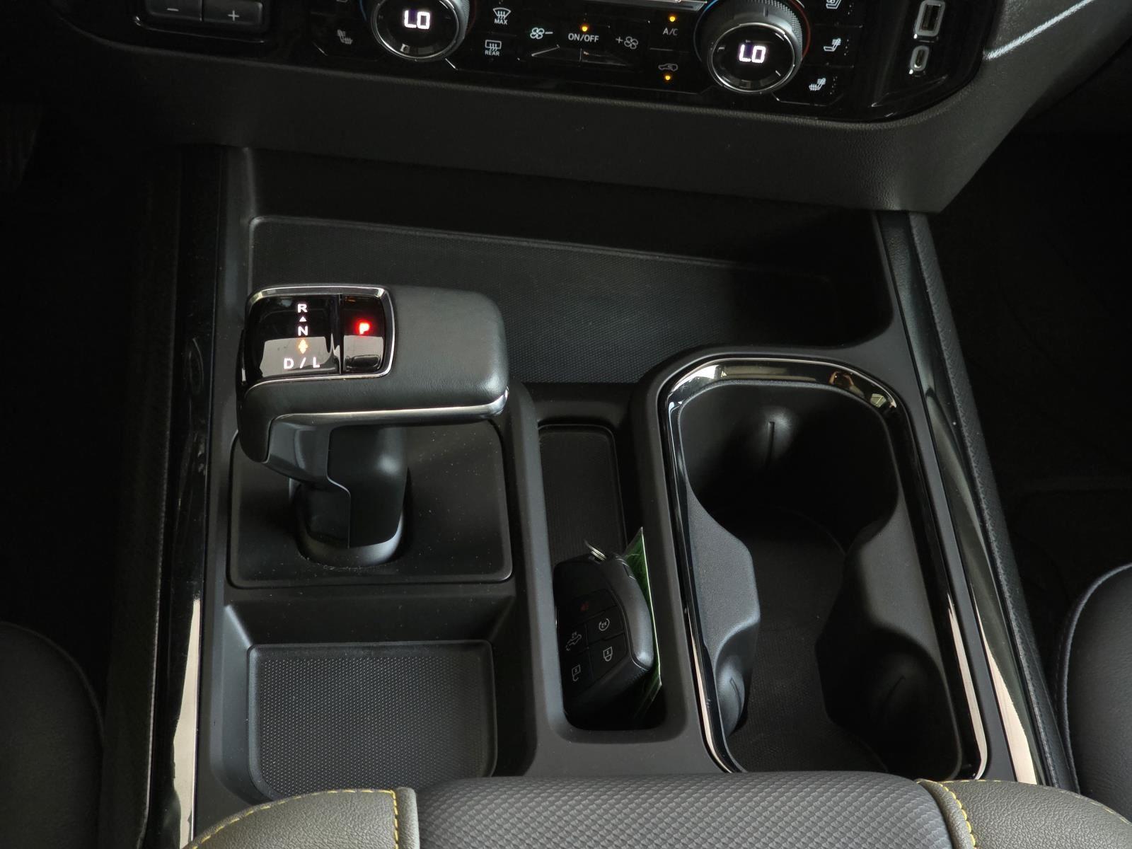 2023 Chevrolet Silverado 1500 ZR2 - Photo 18