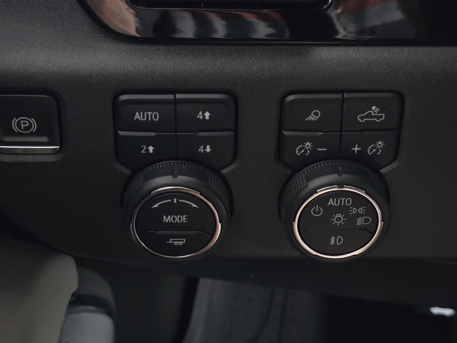 2023 Chevrolet Silverado 1500 ZR2 - Photo 22