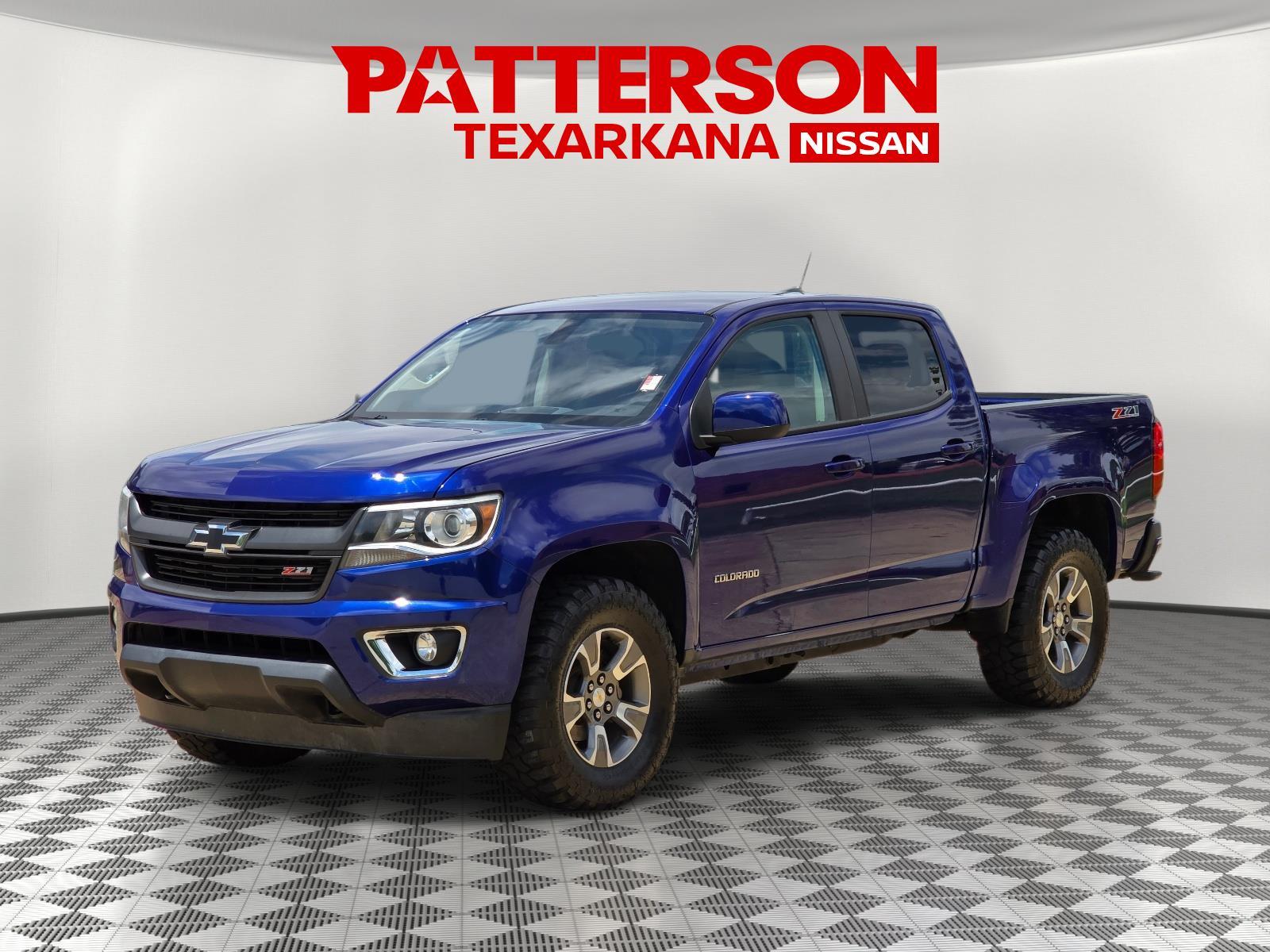 Laser Blue Metallic 2017 Chevrolet Colorado Z71 Crew Cab 4WD Pickup Truck Four-Wheel Drive 8-Speed Automatic