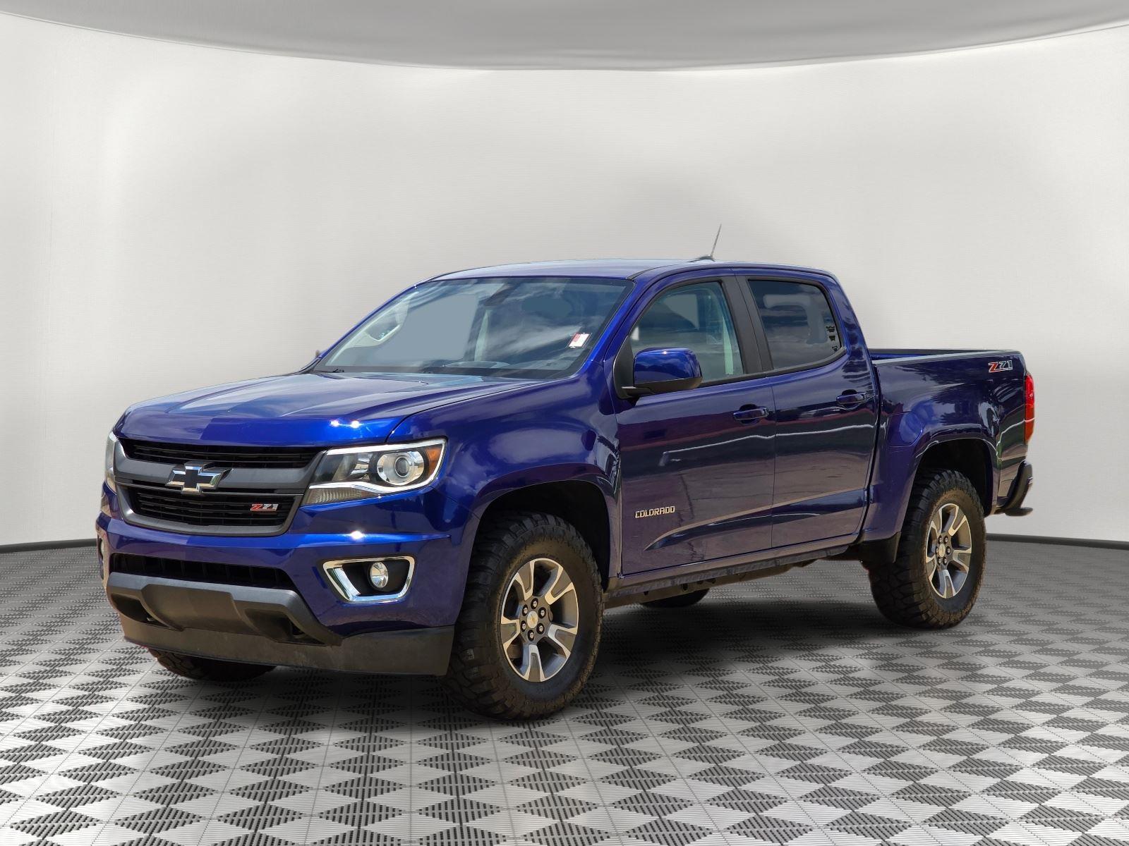 Laser Blue Metallic 2017 Chevrolet Colorado Z71 Crew Cab 4WD Pickup Truck Four-Wheel Drive 8-Speed Automatic