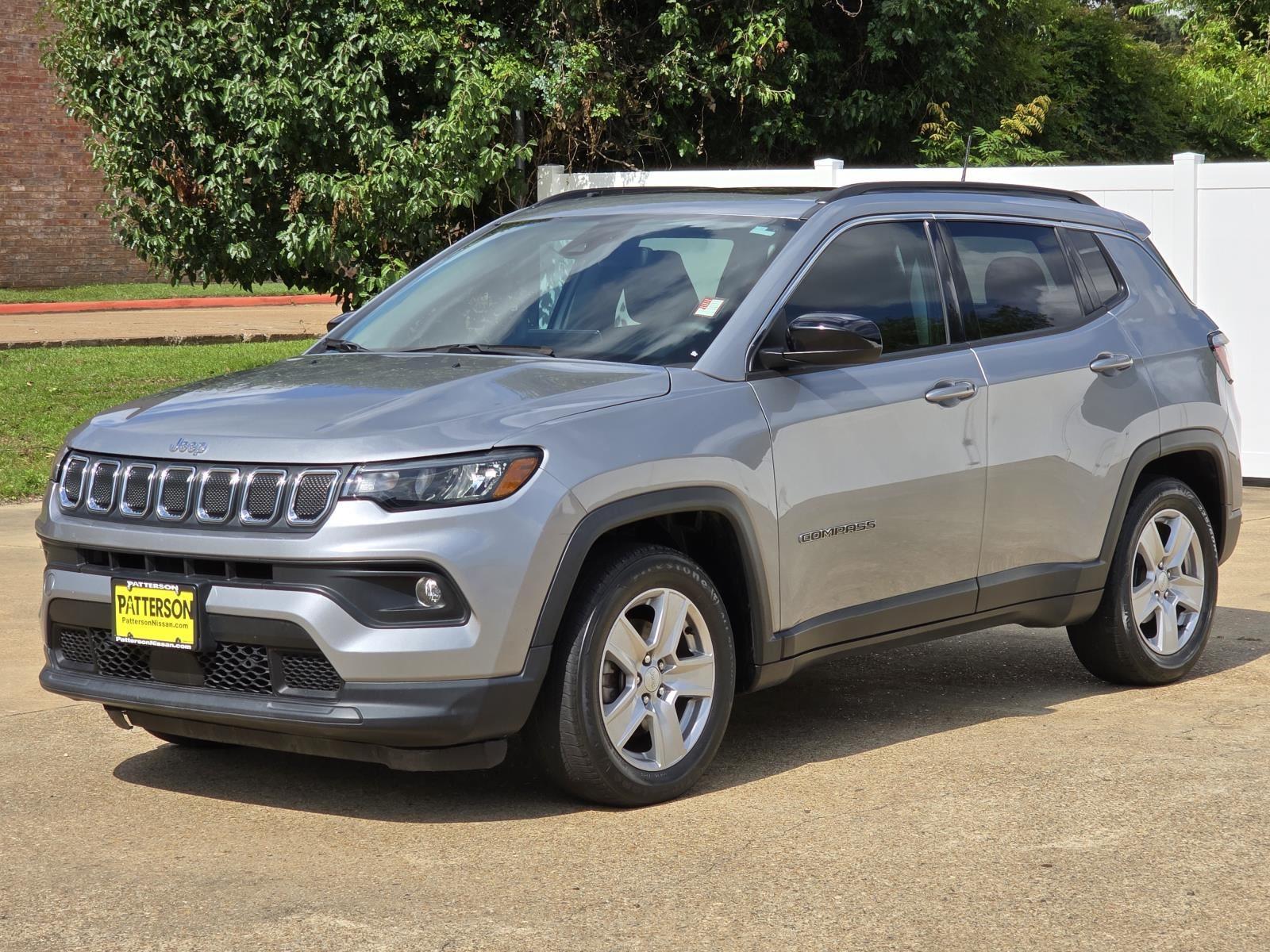 2022 Jeep Compass Latitude's photo