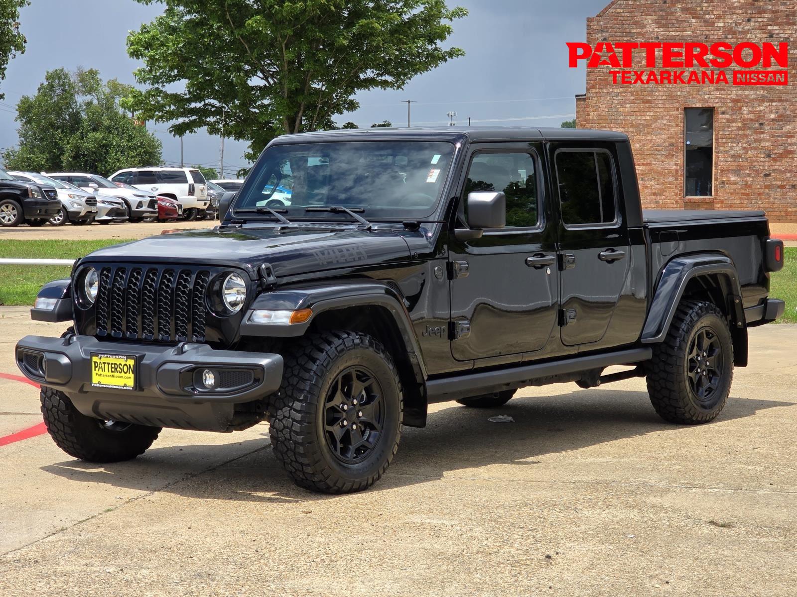 2023 Jeep Gladiator Willys Crew Cab 4WD