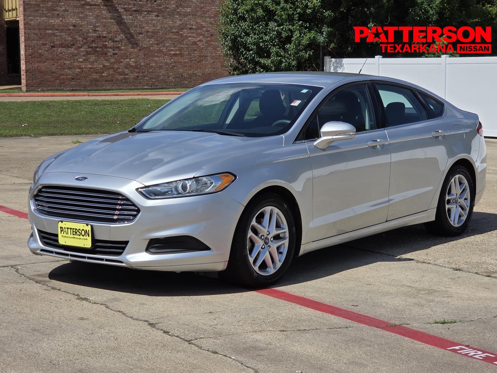 2016 Ford Fusion SE FWD's photo