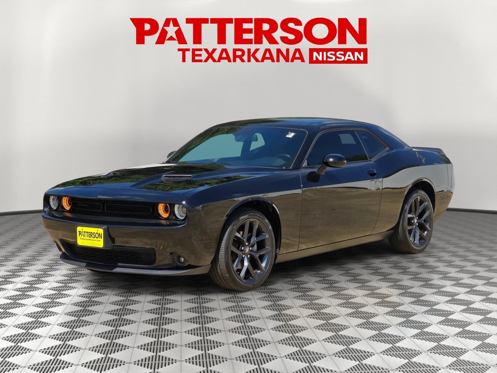 2022 Dodge Challenger SXT RWD