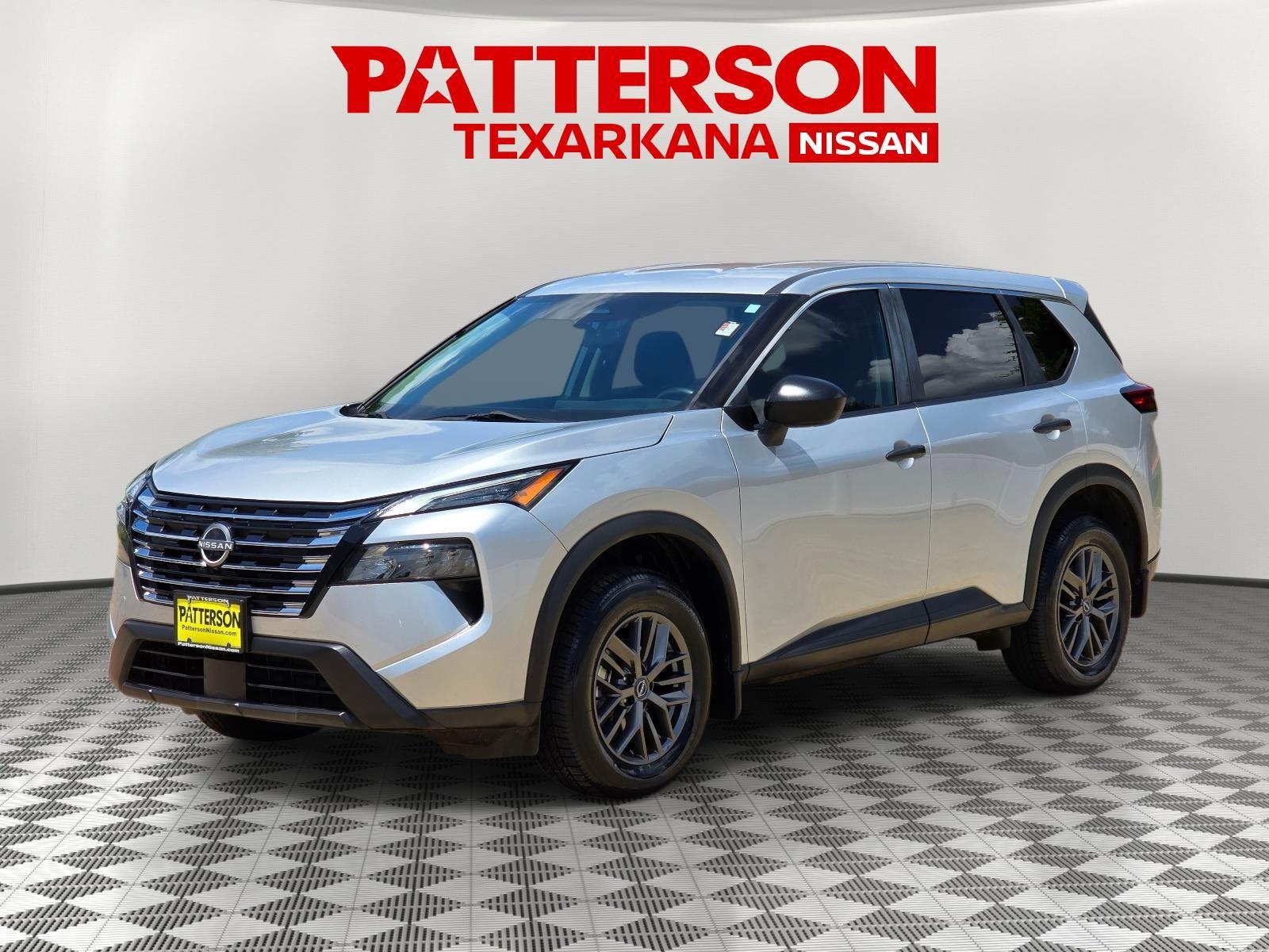 2024 Nissan Rogue S FWD's photo