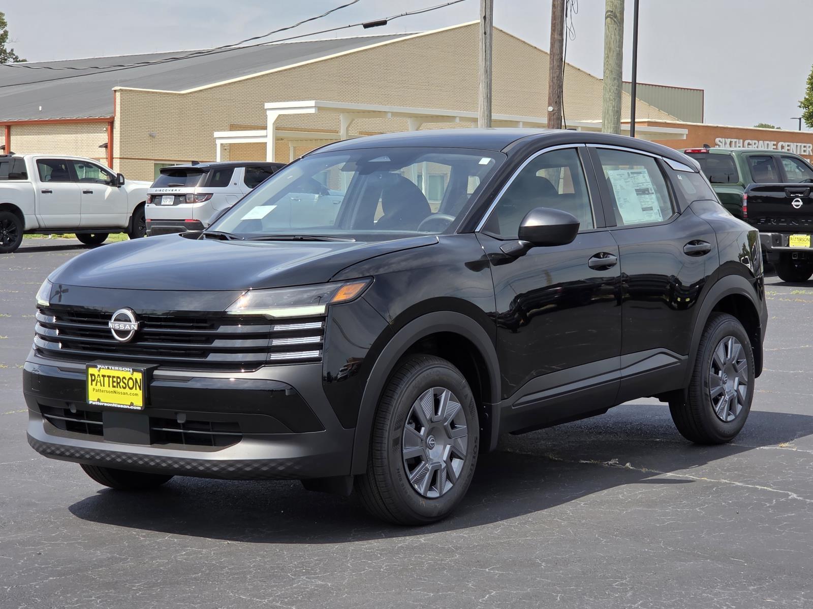 2026 Nissan Kicks 2.0 S's photo