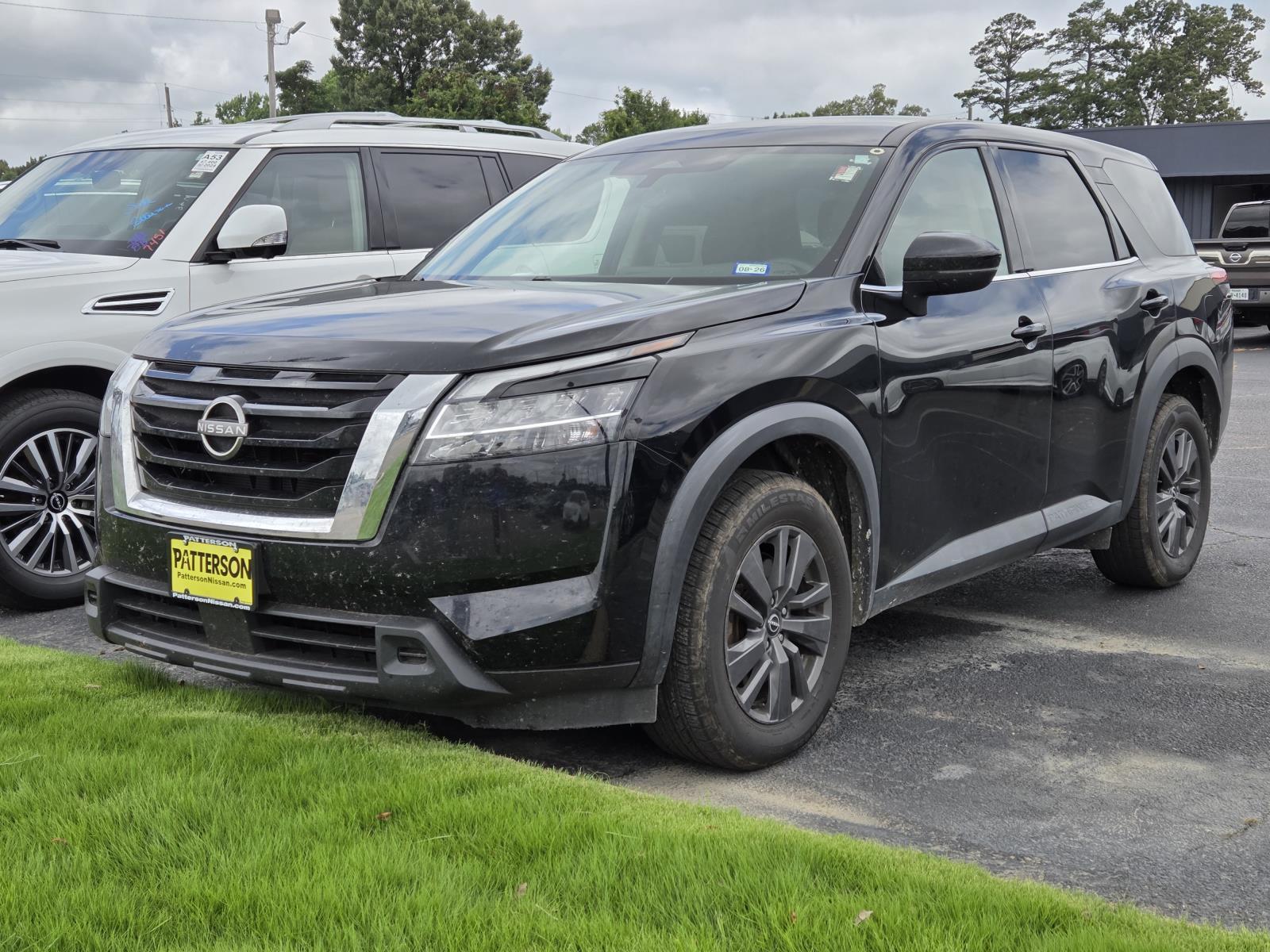 2022 Nissan Pathfinder S FWD
