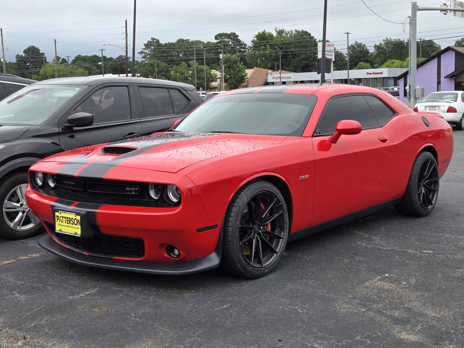 Torred Clearcoat 2016 Dodge Challenger Coupe Rear-Wheel Drive 8-Speed Automatic