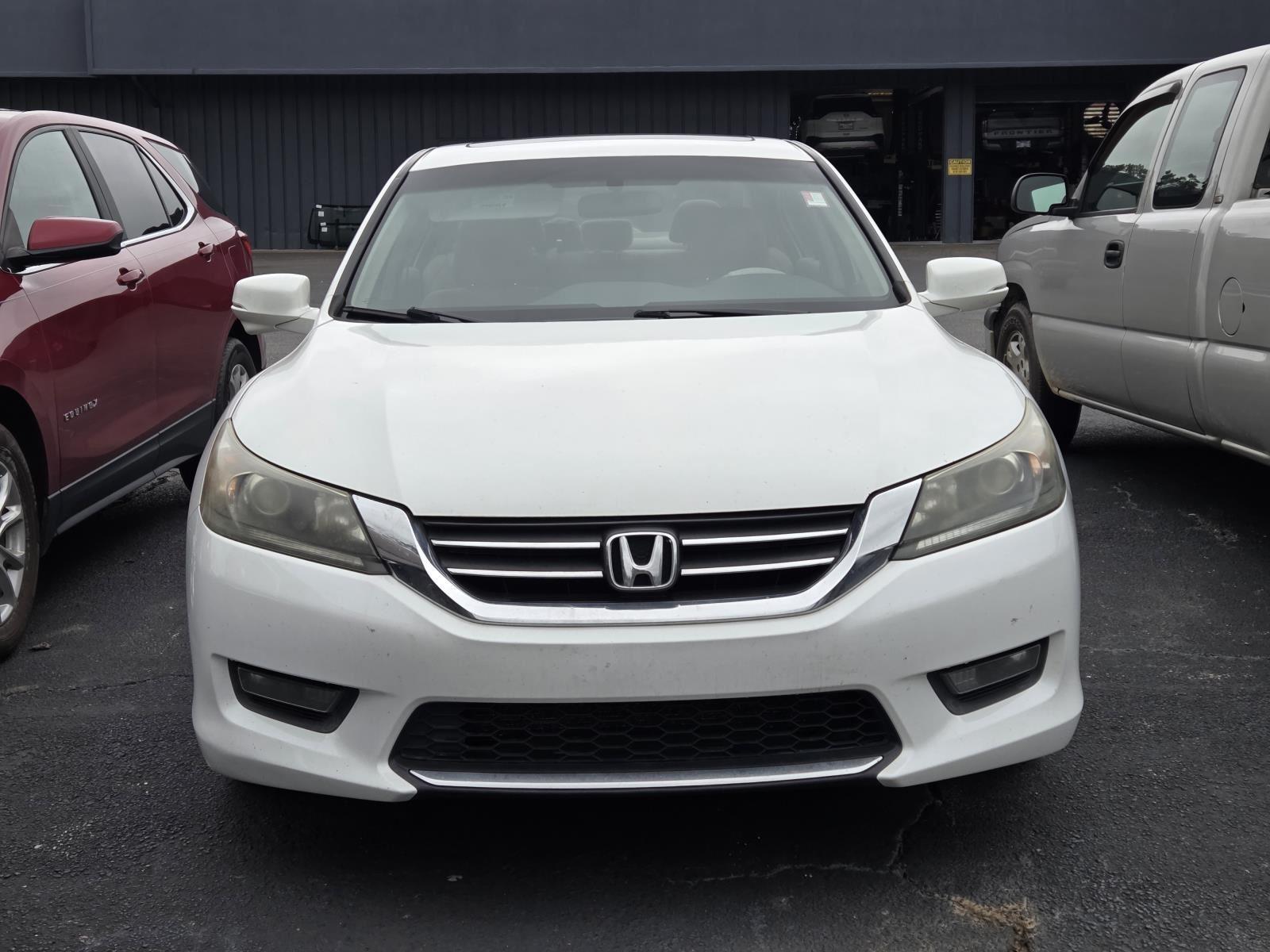 Used 2015 Honda Accord EX with VIN 1HGCR2F77FA092621 for sale in Texarkana, TX