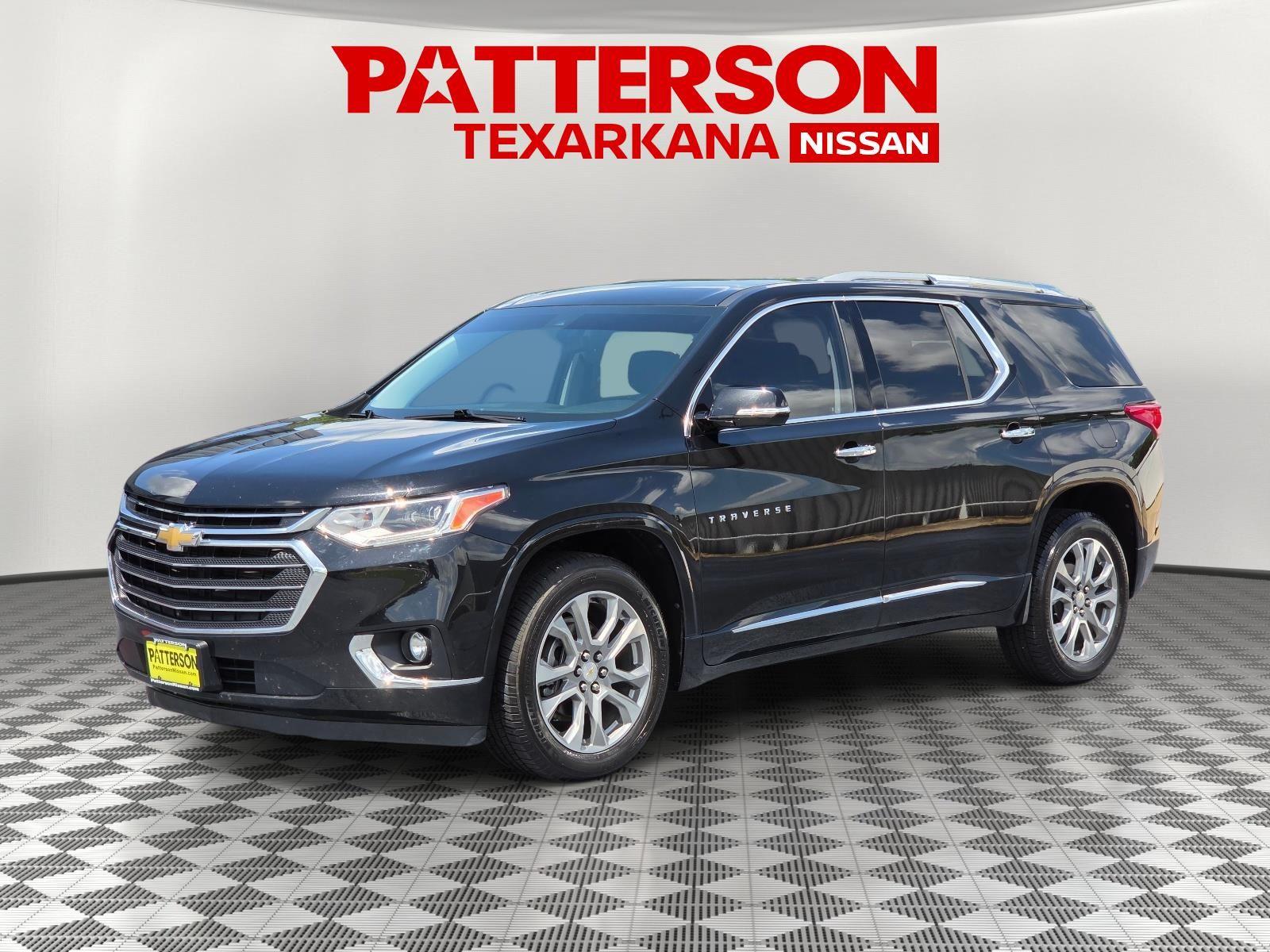 Mosaic Black Metallic 2019 Chevrolet Traverse SUV / Crossover Front-Wheel Drive 9-Speed Automatic