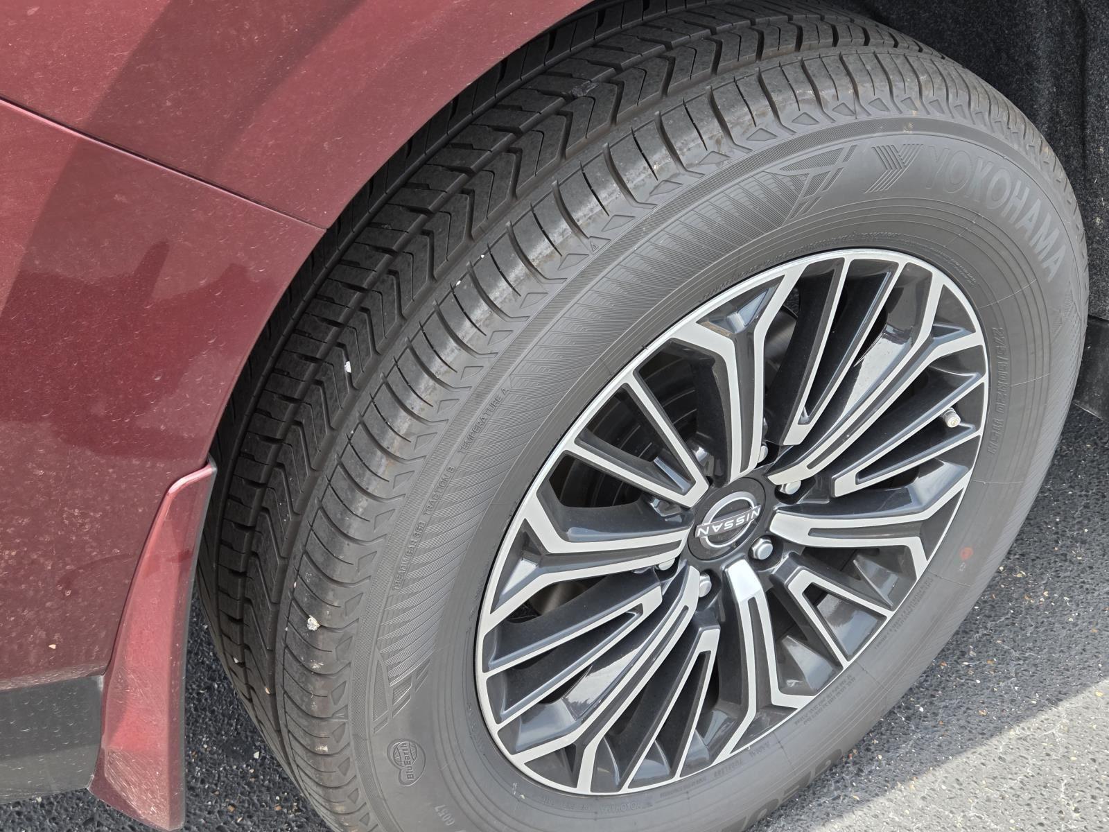 2026 Nissan Armada SL - Photo 6
