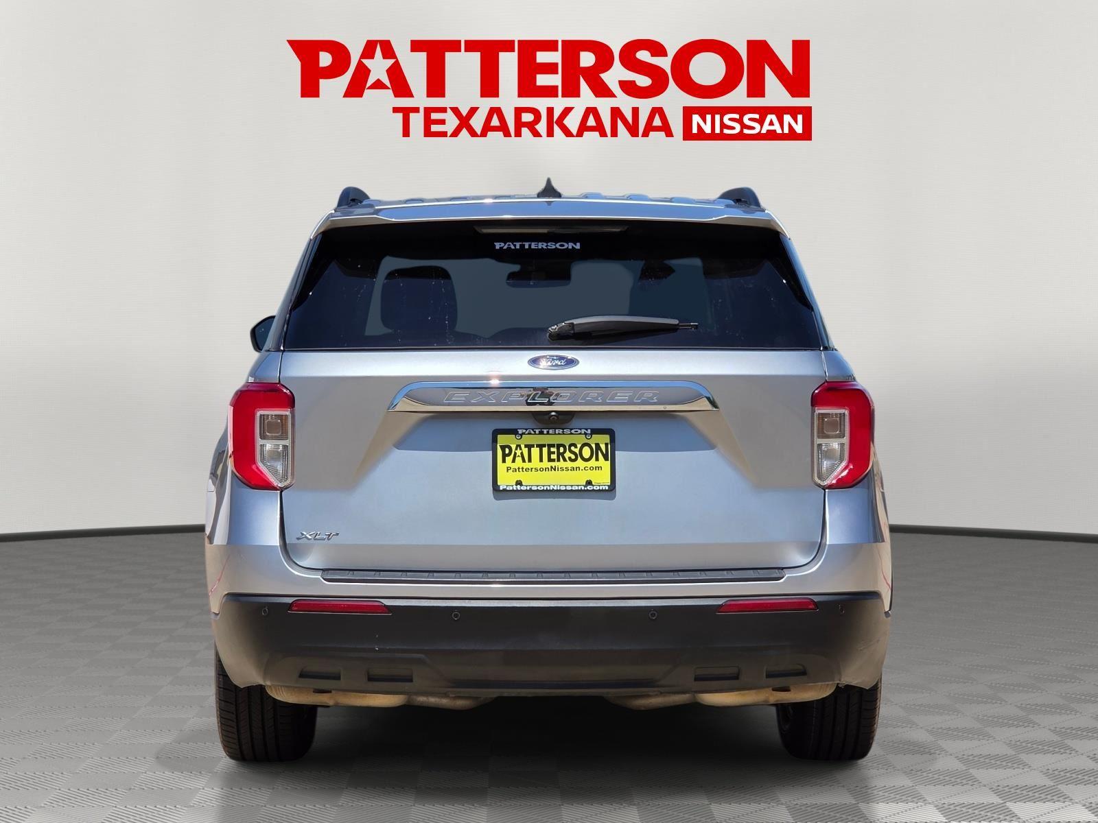 View vehicle photo 5
