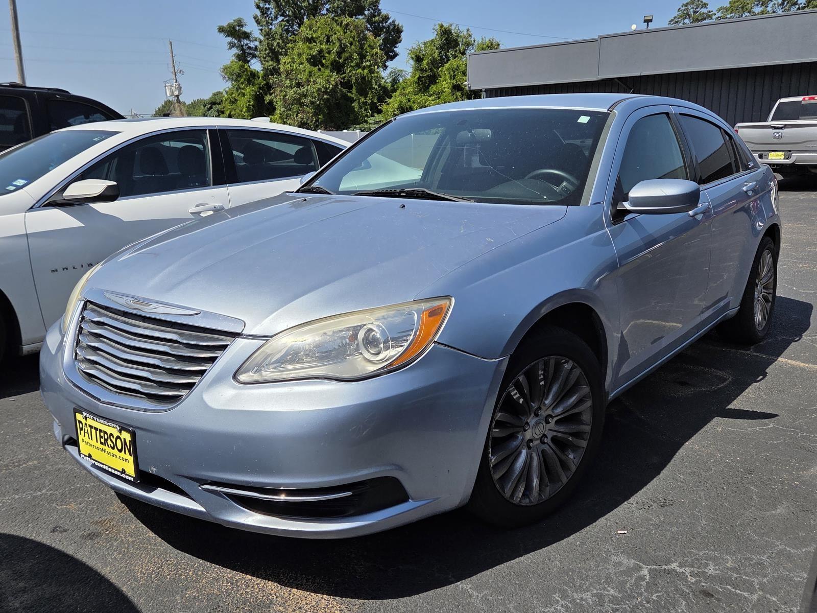 2014 Chrysler 200 Touring FWD