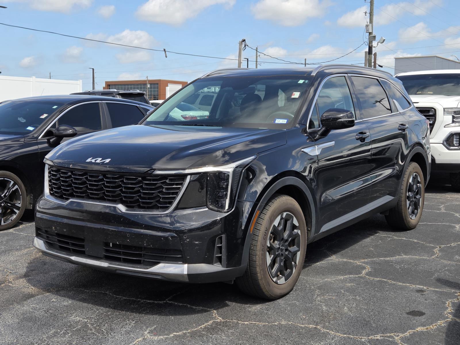 2025 Kia Sorento S FWD   