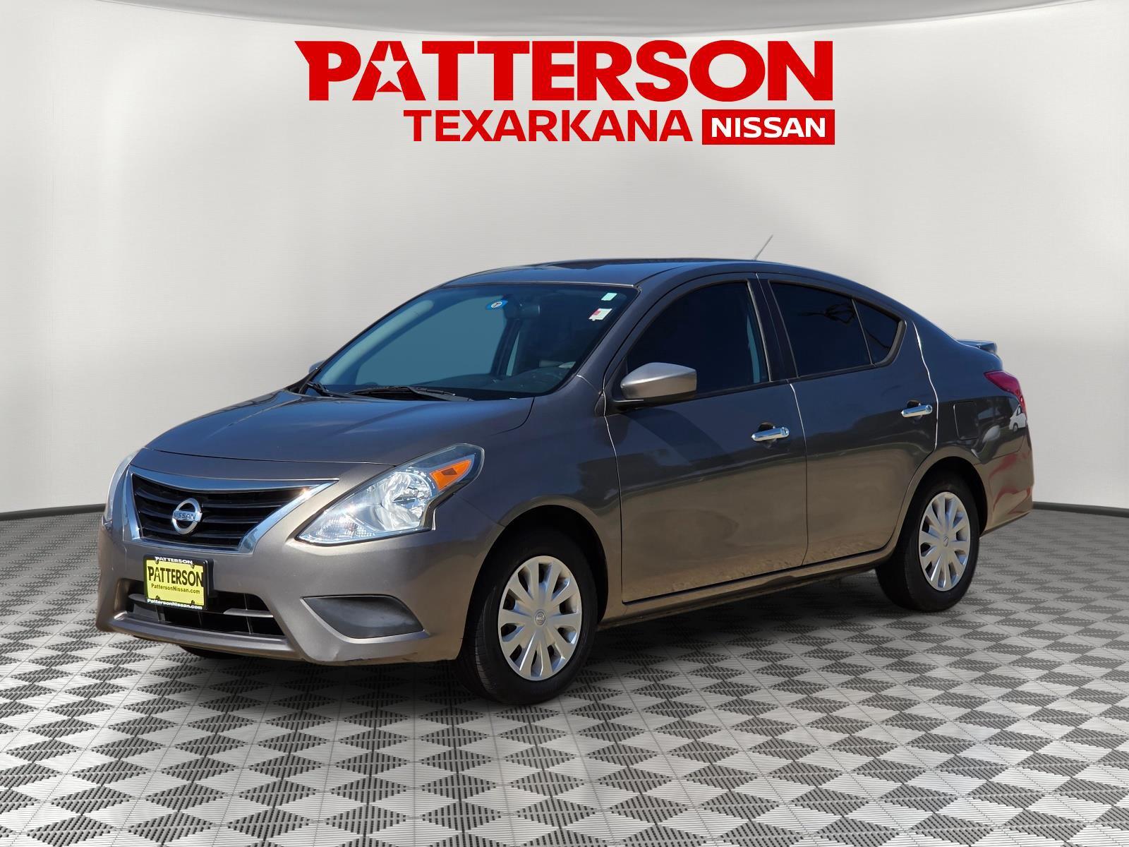  2016 Nissan Versa 1.6 SV   