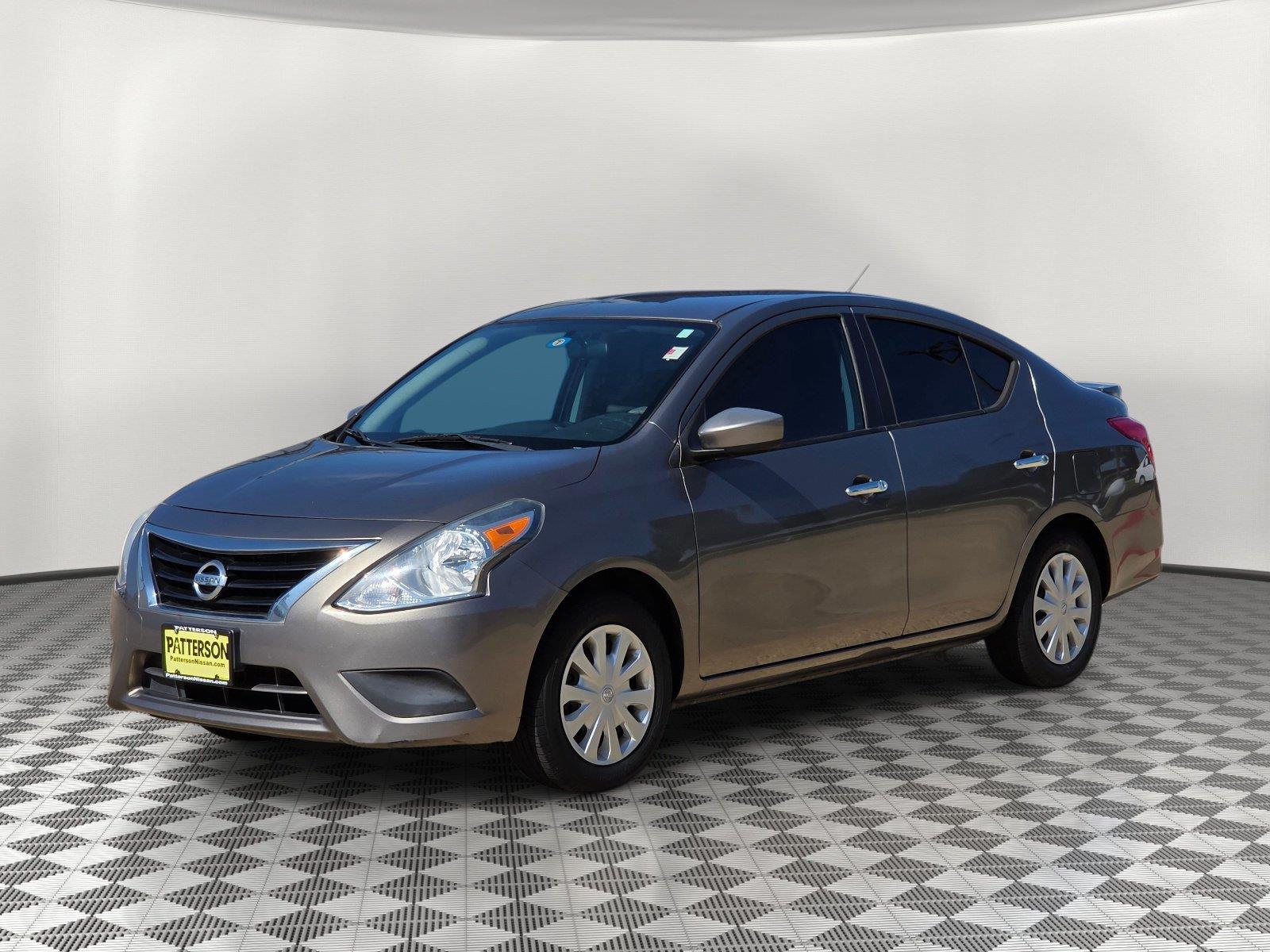  2016 Nissan Versa 1.6 SV   
