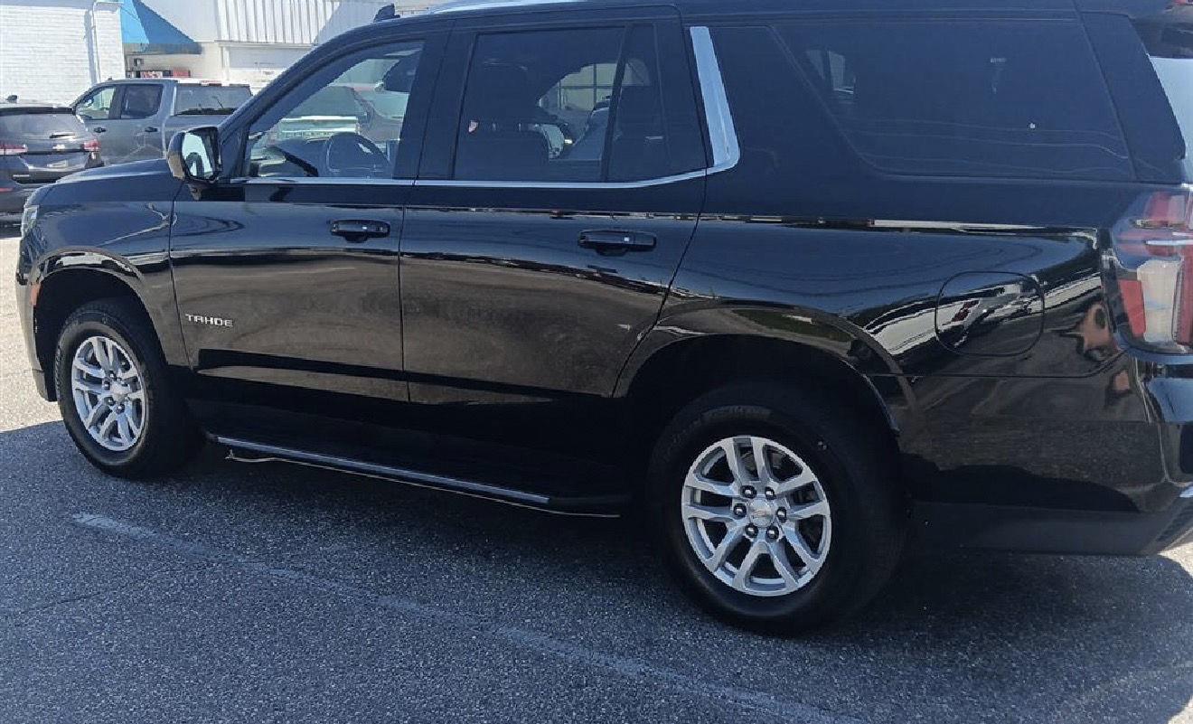 Black 2022 Chevrolet Tahoe LT 4WD SUV / Crossover Four-Wheel Drive Automatic