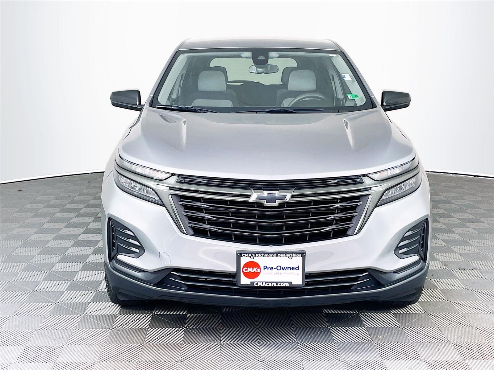 View vehicle photo 2