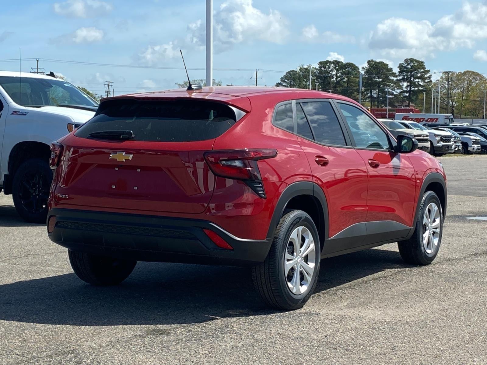 View vehicle photo 3