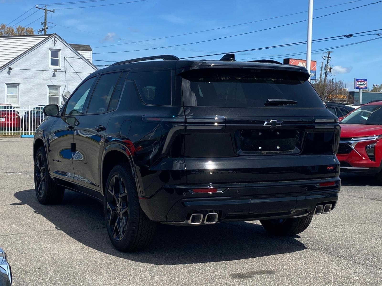 View vehicle photo 5