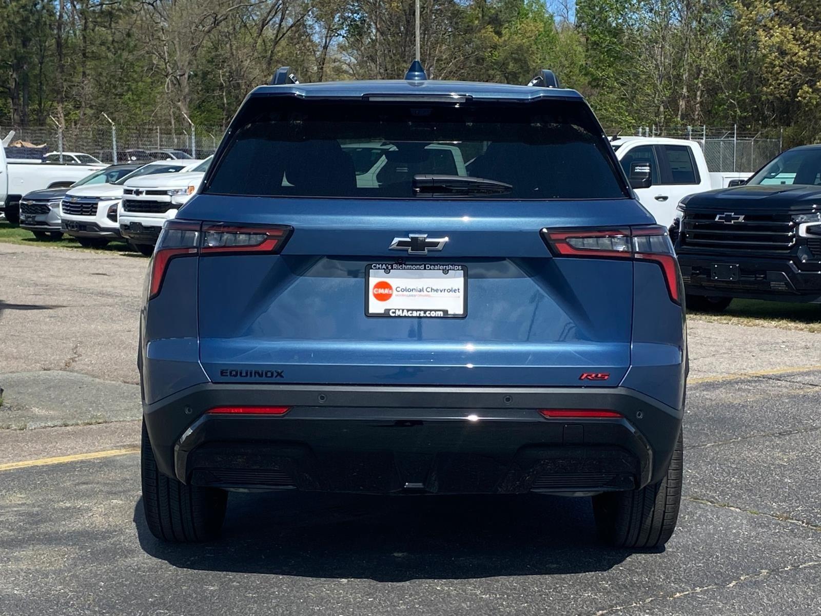 View vehicle photo 4