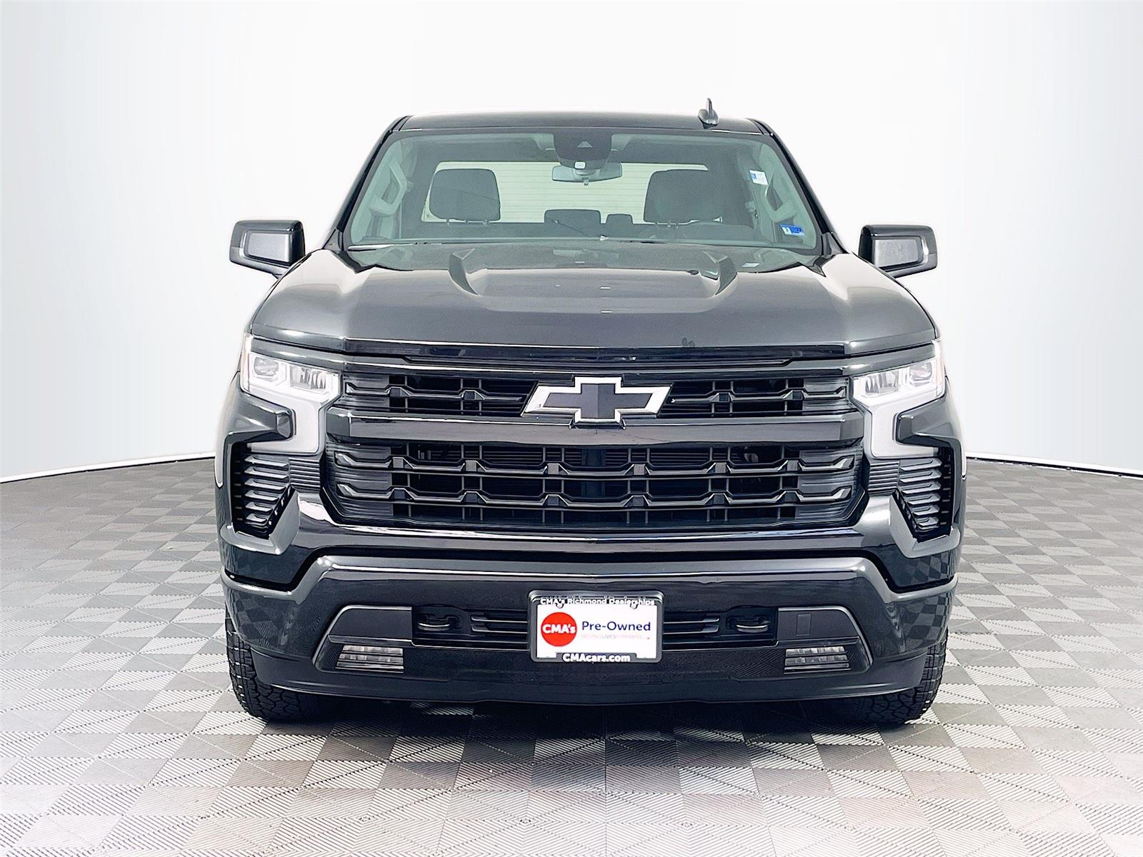 View vehicle photo 2