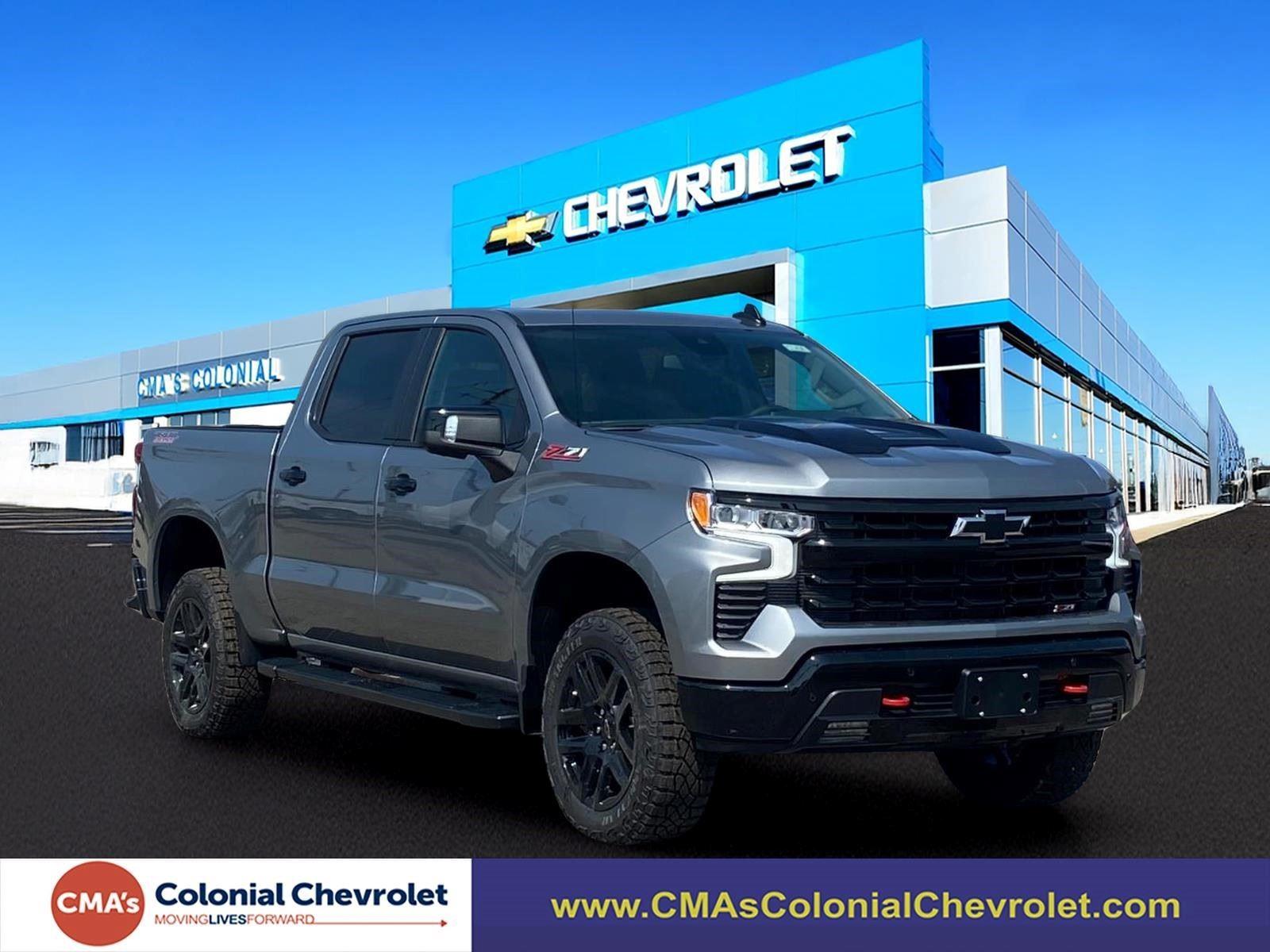 Sterling Gray Metallic 2026 Chevrolet Silverado 1500 LT Trail Boss Crew Cab 4WD Pickup Truck Four-Wheel Drive 8-Speed Automatic