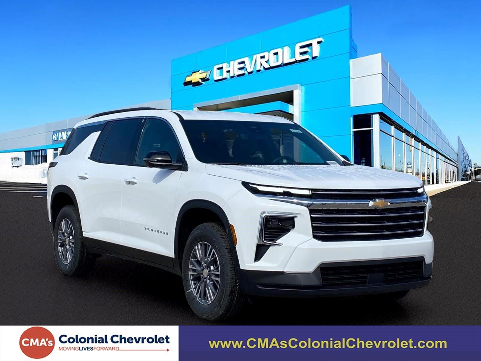 Summit White 2026 Chevrolet Traverse LT FWD SUV / Crossover Front-Wheel Drive 8-Speed Automatic