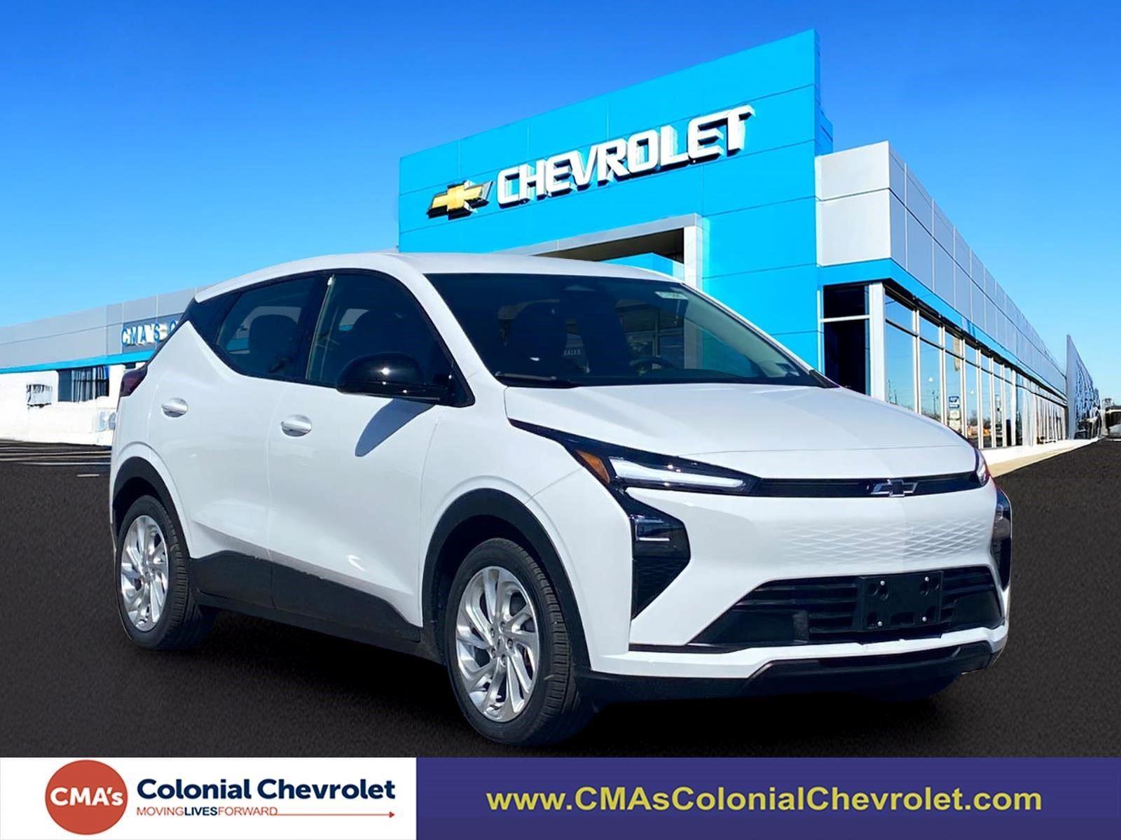 Summit White 2027 Chevrolet Bolt LT FWD SUV / Crossover Front-Wheel Drive Automatic