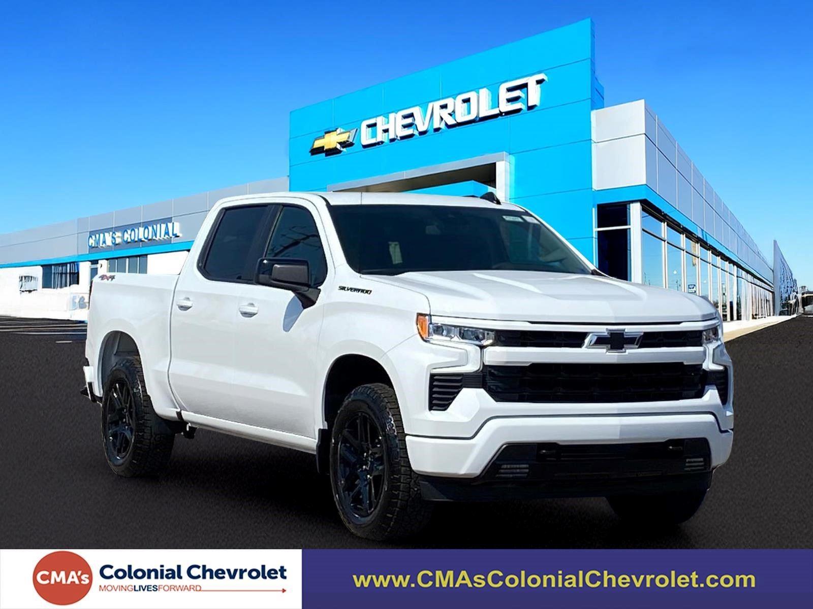 Summit White 2026 Chevrolet Silverado 1500 Pickup Truck Four-Wheel Drive Automatic