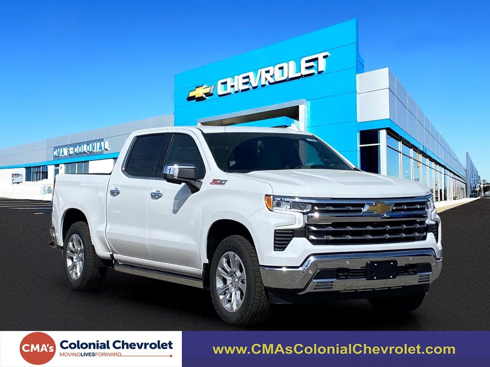 Summit White 2026 Chevrolet Silverado 1500 Pickup Truck Four-Wheel Drive Automatic