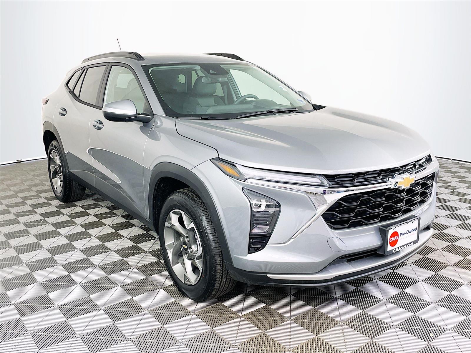 Sterling Gray Metallic 2026 Chevrolet Trax LT FWD SUV / Crossover Front-Wheel Drive 6-Speed Automatic