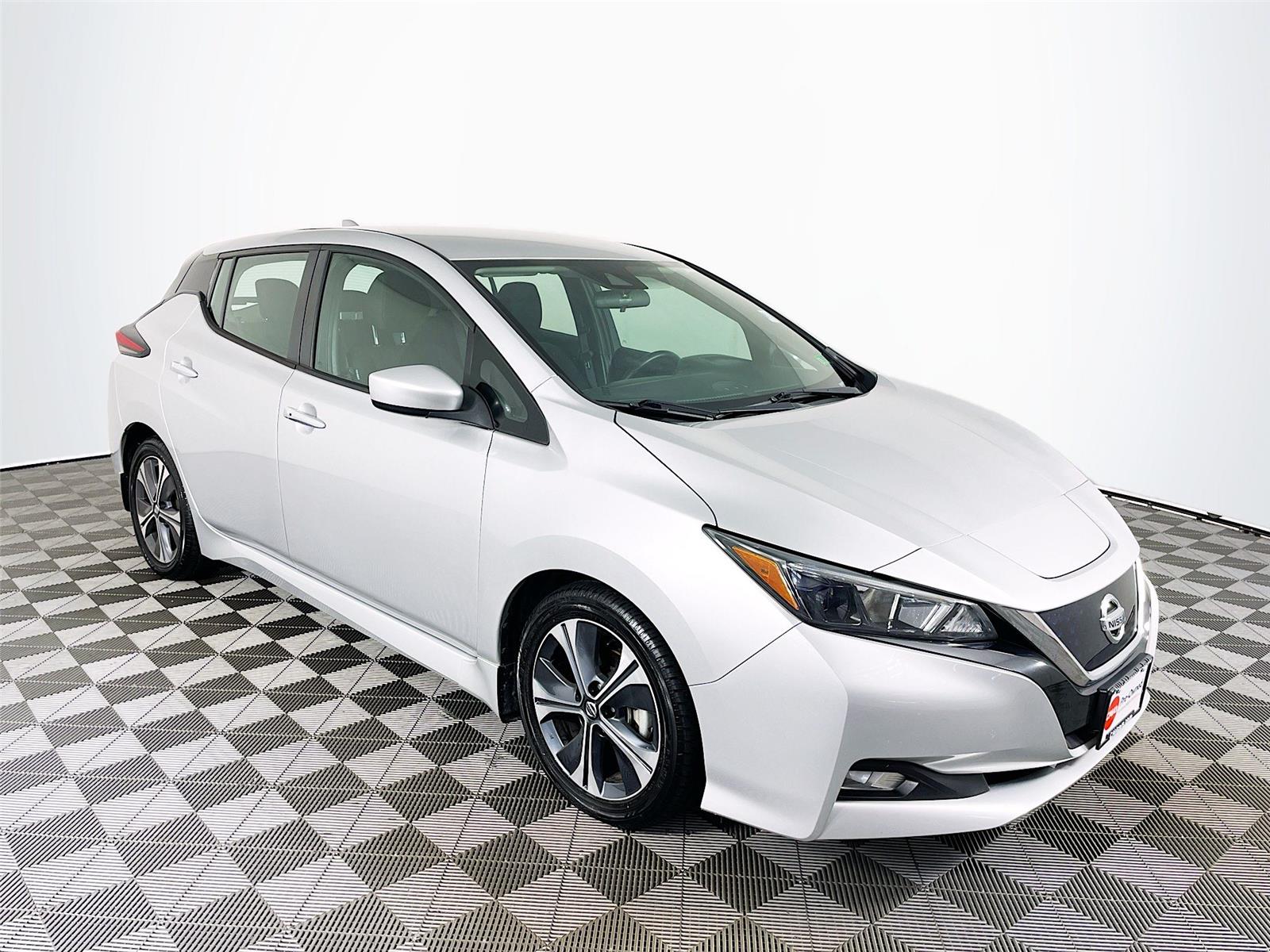 2021 Nissan LEAF SV FWD