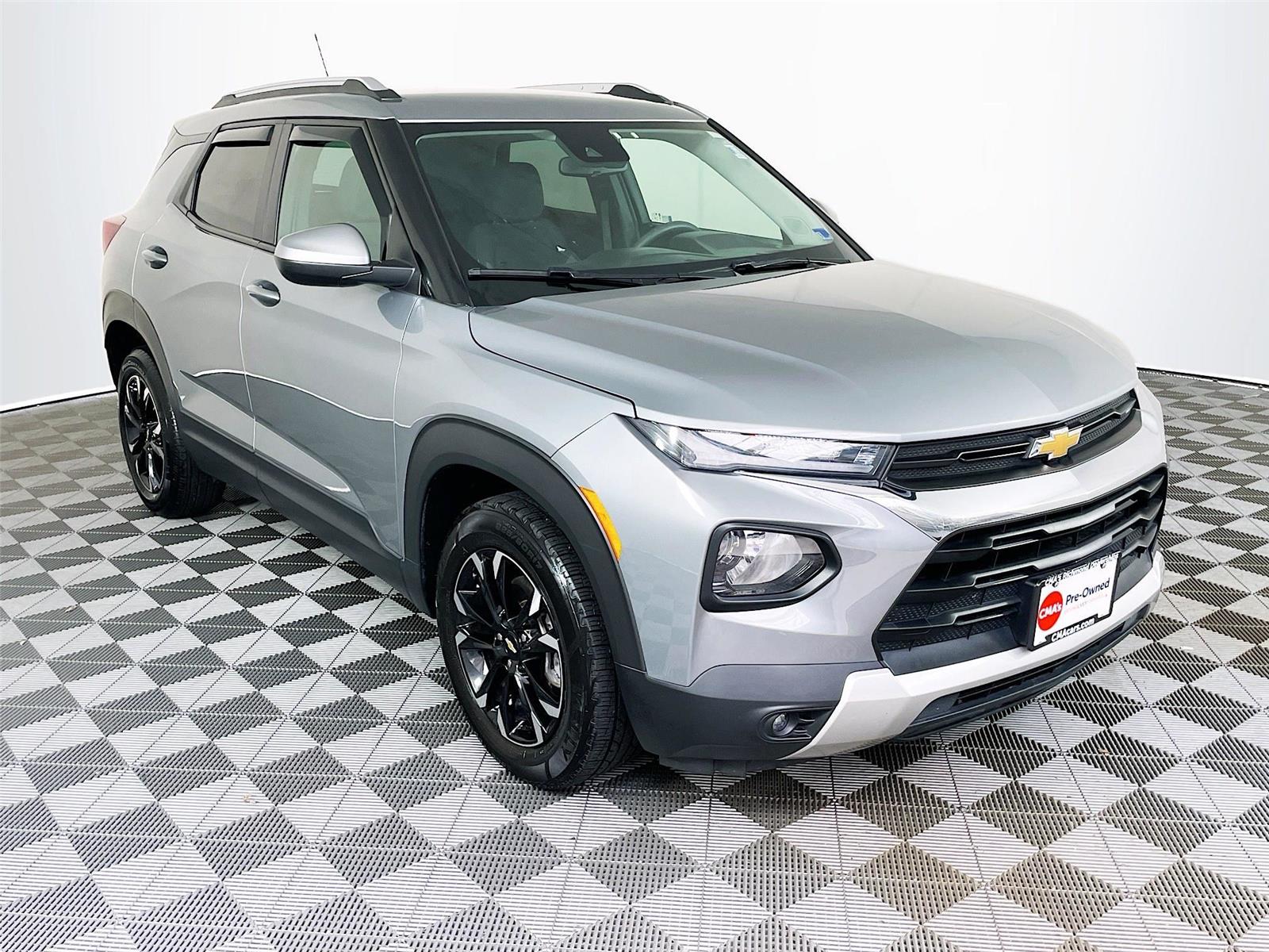 Sterling Gray Metallic 2023 Chevrolet Trailblazer LT FWD SUV / Crossover Front-Wheel Drive Continuously Variable Transmission