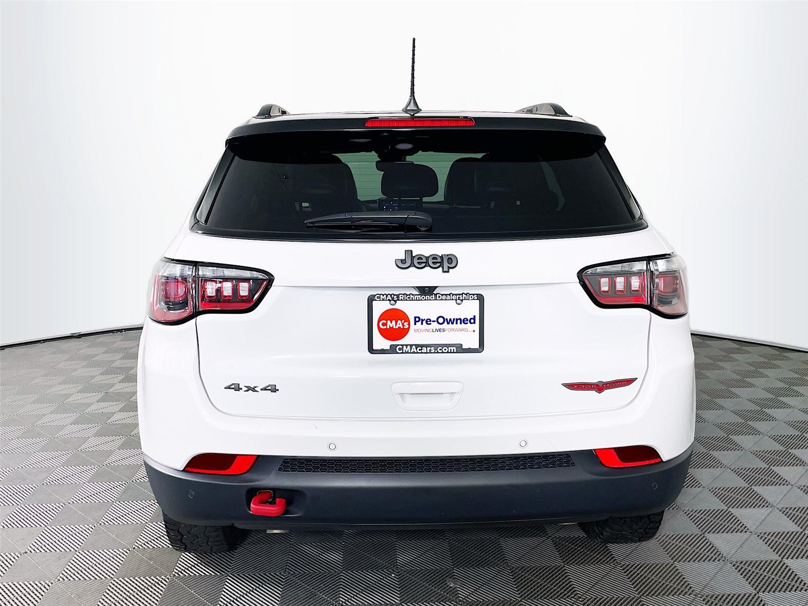 View vehicle photo 7