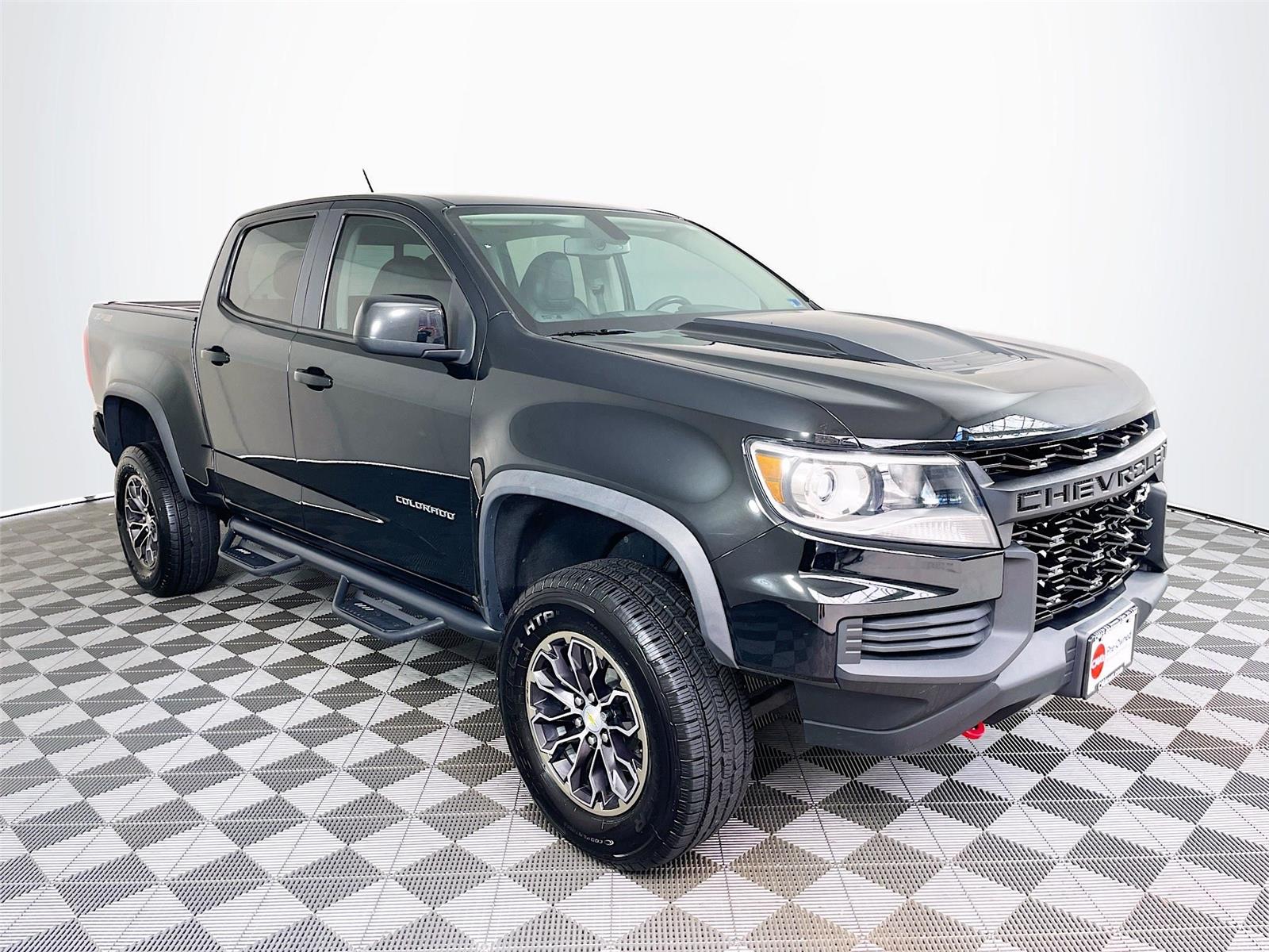 Black 2022 Chevrolet Colorado ZR2 Crew Cab 4WD Pickup Truck Four-Wheel Drive 8-Speed Automatic