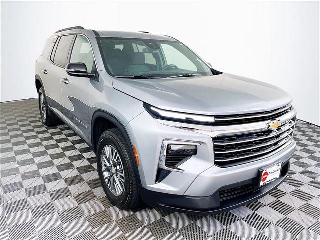 Sterling Gray Metallic 2025 Chevrolet Traverse LT FWD SUV / Crossover Front-Wheel Drive 8-Speed Automatic