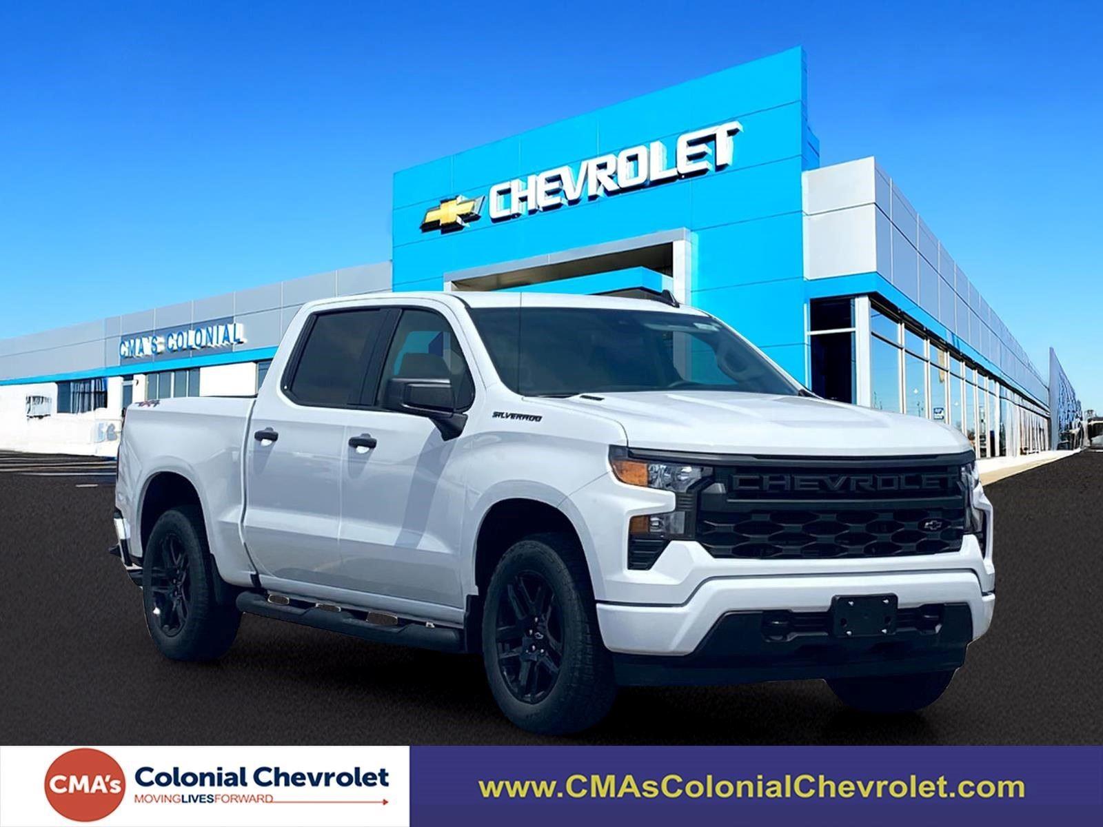 Summit White 2026 Chevrolet Silverado 1500 Pickup Truck Four-Wheel Drive 8-Speed Automatic
