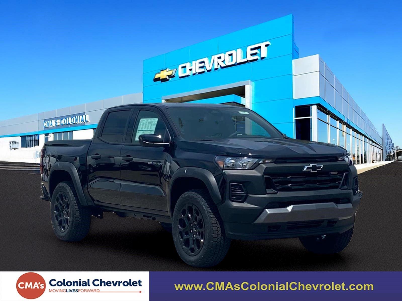 Black 2026 Chevrolet Colorado Pickup Truck Four-Wheel Drive 8-Speed Automatic