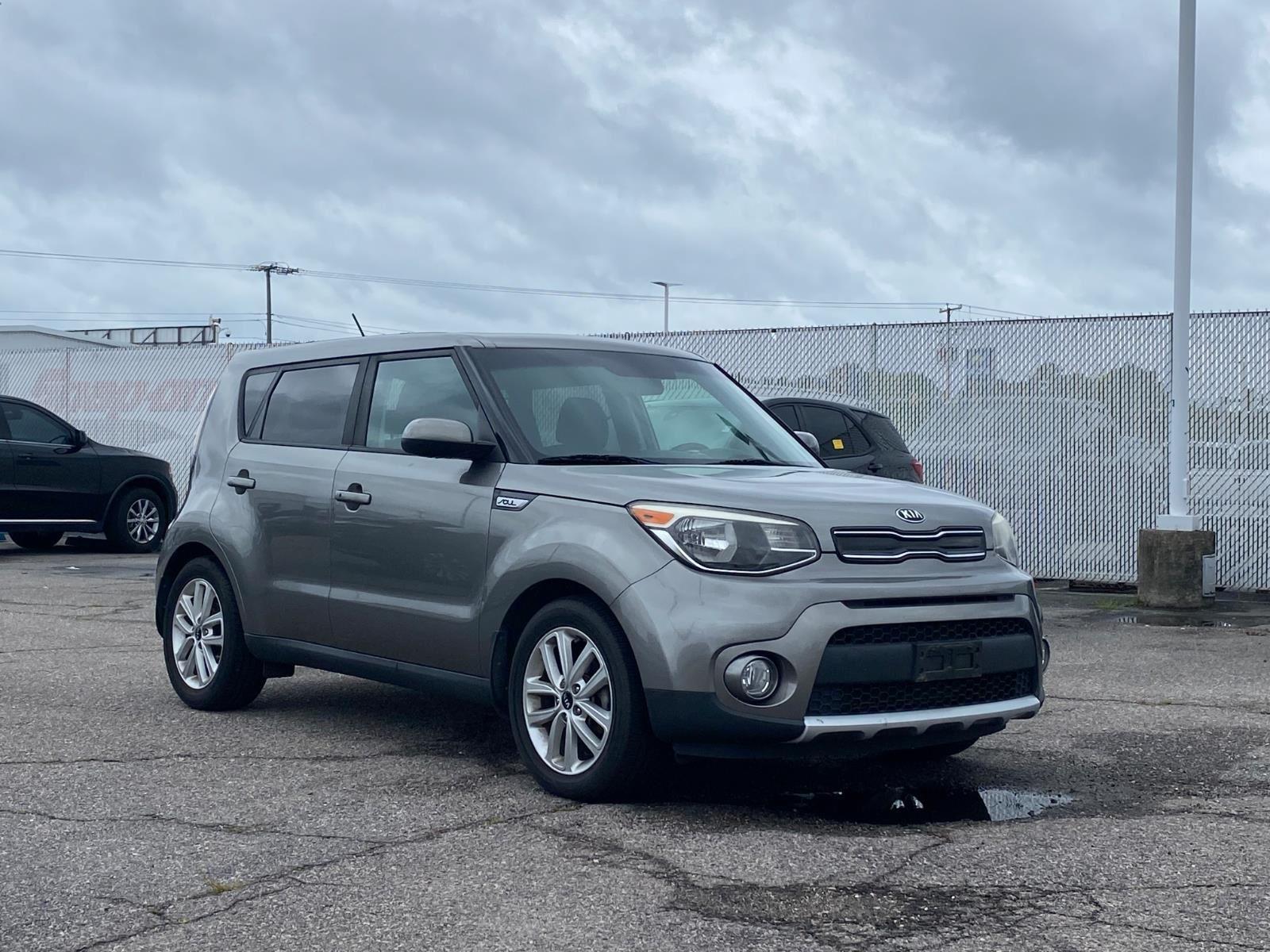 Titanium Gray 2018 Kia Soul Wagon Front-Wheel Drive 6-Speed Automatic