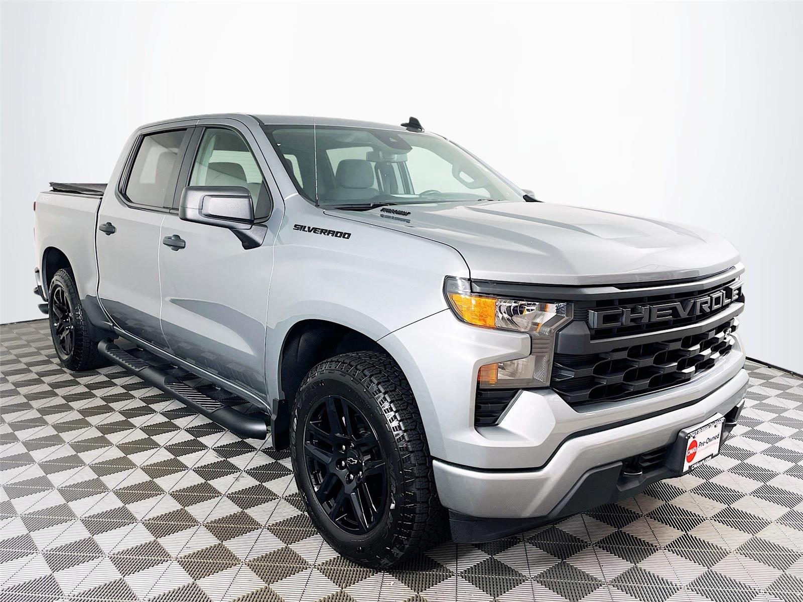 2026 Chevrolet Silverado 1500 Custom Crew Cab 4WD