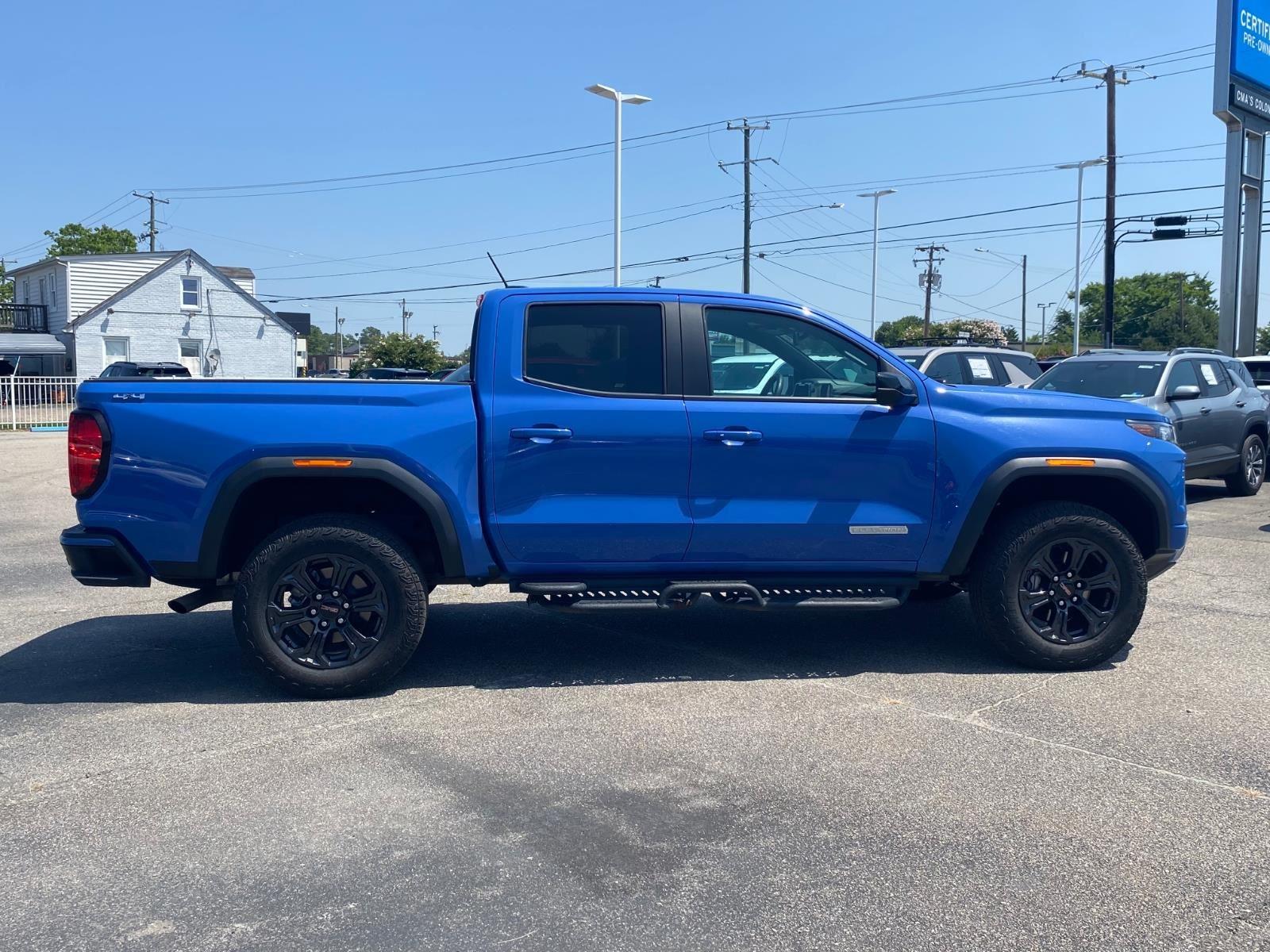 View vehicle photo 2