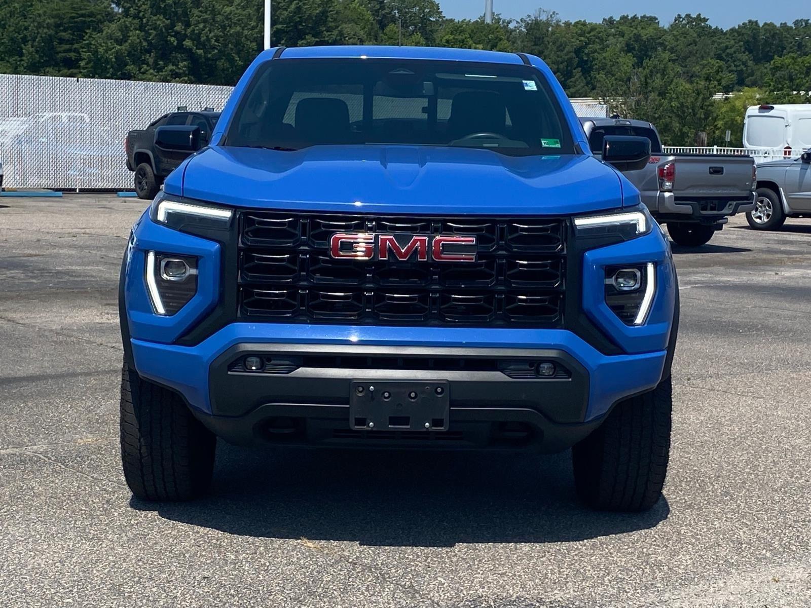 View vehicle photo 6
