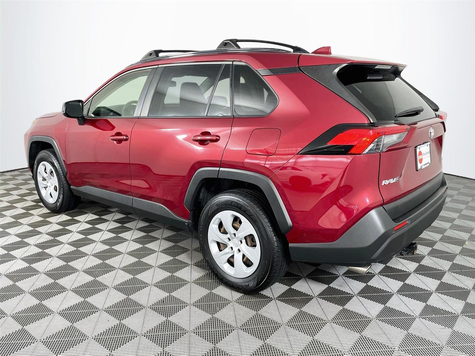 View vehicle photo 6