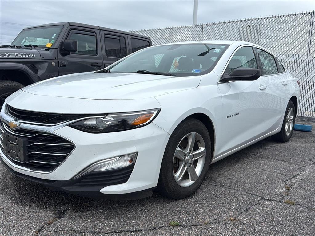 SUMMIT WHITE 2022 Chevrolet Malibu Sedan Front-Wheel Drive Automatic