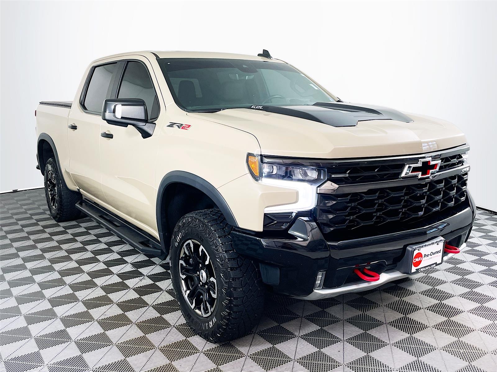 Sand Dune Metallic 2022 Chevrolet Silverado 1500 Pickup Truck Four-Wheel Drive Automatic